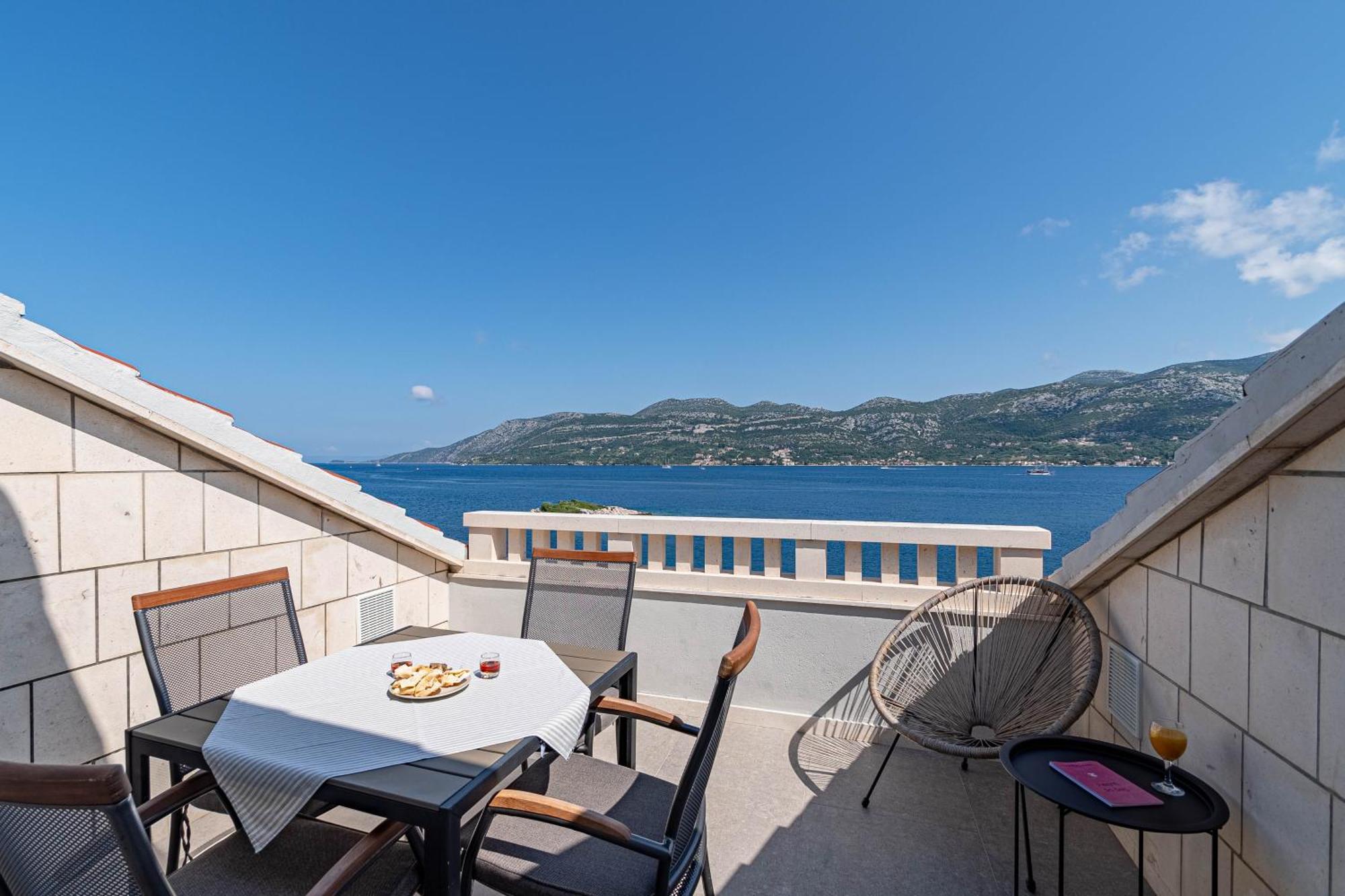 Apartments By The Sea Tri Zala, Korcula - 9237 Zrnovo Esterno foto